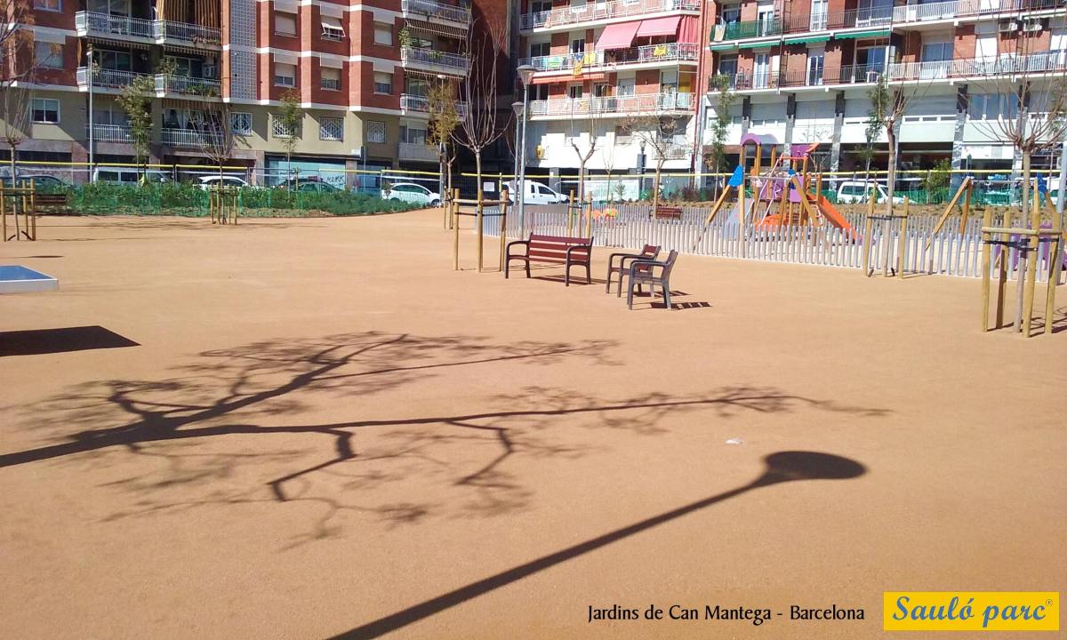 En els jardins de Can Mantega de Barcelona s’ha utilitzat l’àrid Sauló Parc pels paviments de&nbsp;sauló.